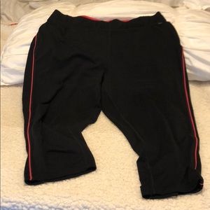 Women’s workout capris